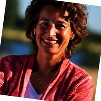 Pasfoto Ellen Janssen